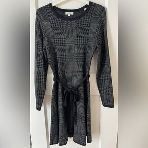 Max Studio Fit & Flare stretchy Sweater Dress, Size XS